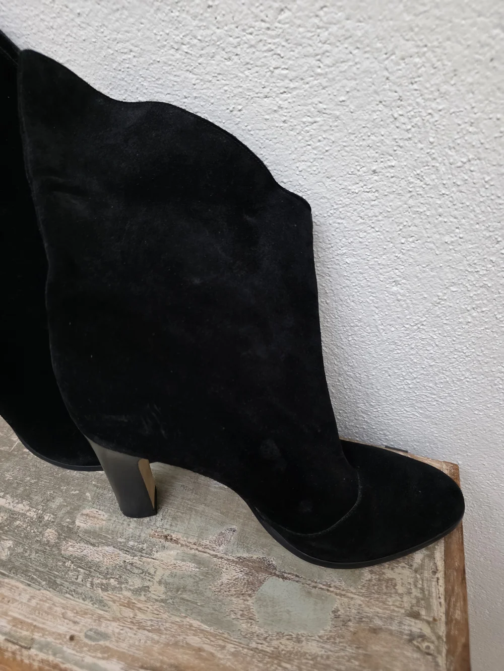 Michael Kors Made In ITALY Black Suede Sculpted Pointed Ankle Boots